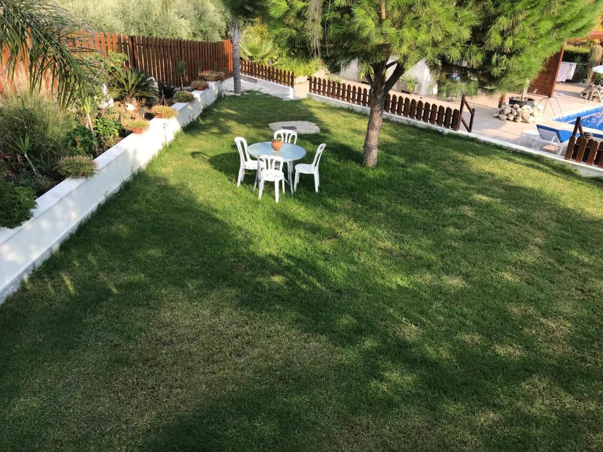 Sofros Valley Hills Chalet Agios Mamas Екстериор снимка